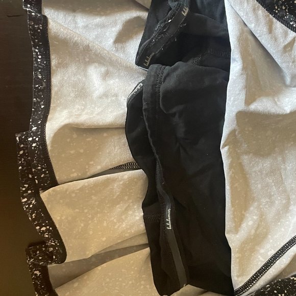 Are you a runner?! I have just the running skirt for you! - Picture 3 of 3